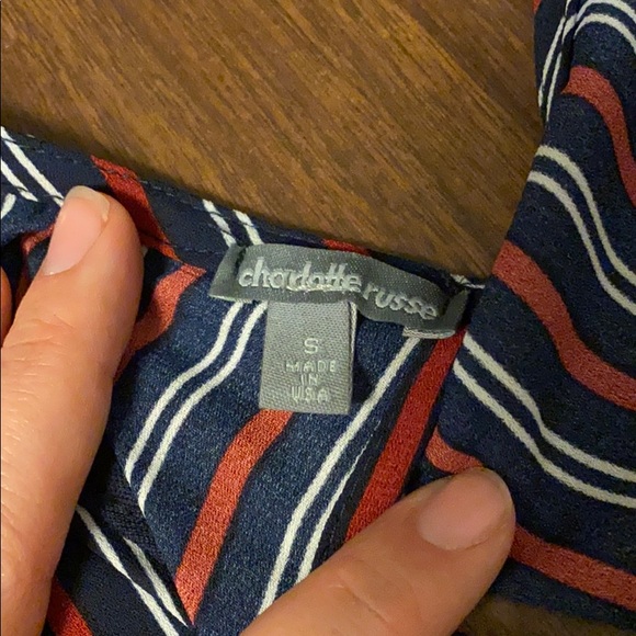 Open back cropped top - Picture 3 of 4